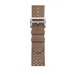 Beige de Weimar 威瑪犬米色 (棕色) Tricot Single Tour 錶帶，展示織紋布料搭配銀色不鏽鋼錶扣。