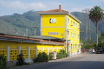 Pravia station (FEVE)