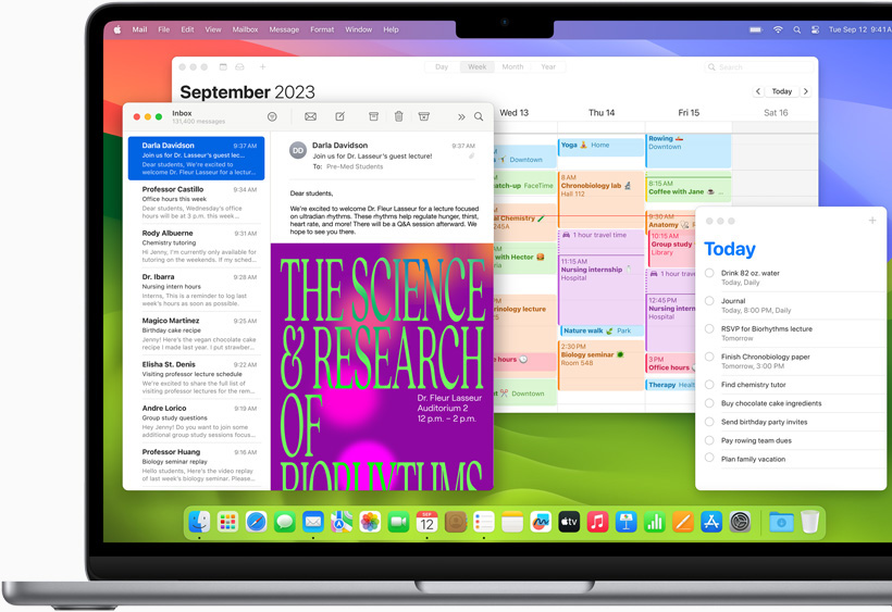 MacBook Air에서 Mail, 캘린더, 미리 알림을 사용 중인 모습