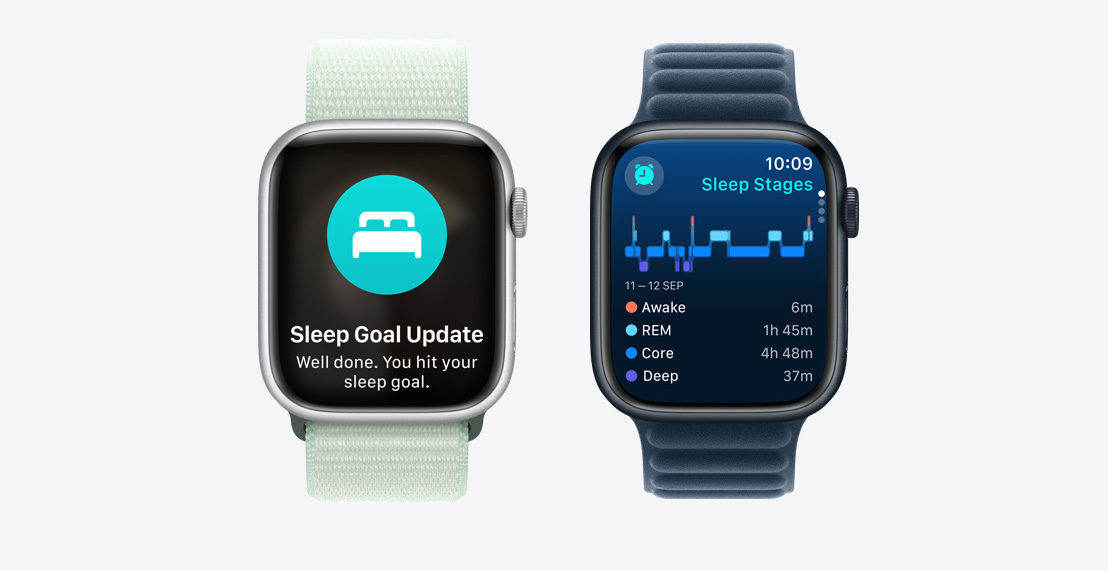 兩隻 Apple Watch Series 9。第一隻錶顯示某人達到睡眠目標的通知。第二隻錶顯示睡眠階段記錄。