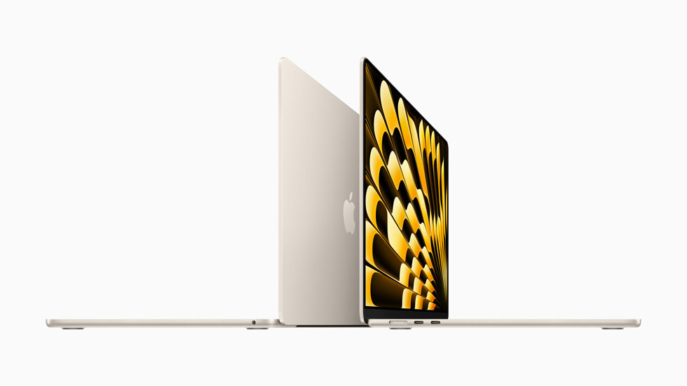 Vista lateral de dos computadoras MacBook Air de 15 pulgadas.
