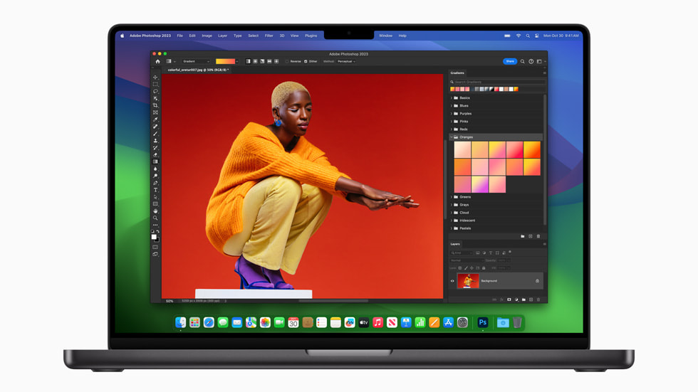 Le nouveau MacBook Pro avec puce M3 Pro affichant un flux de travail Adobe Photoshop.