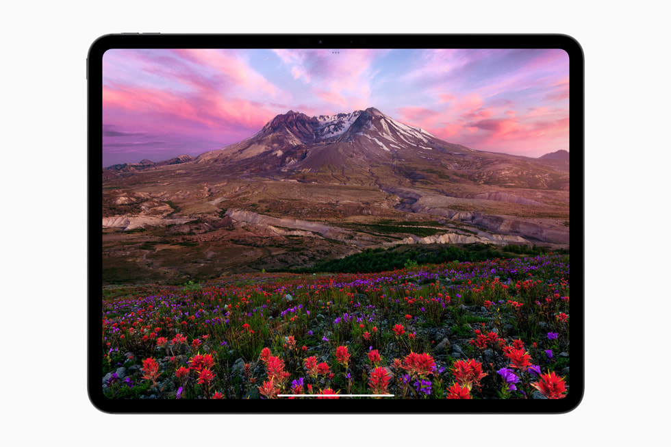 Vackra landskapsbilder på Ultra Retina XDR-skärmen på nya iPad Pro. 