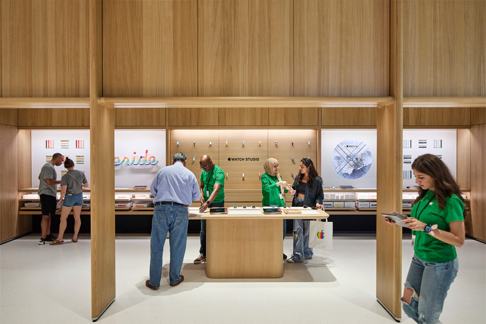 Se muestra la experiencia Apple Watch Studio en Apple Tysons Corner.