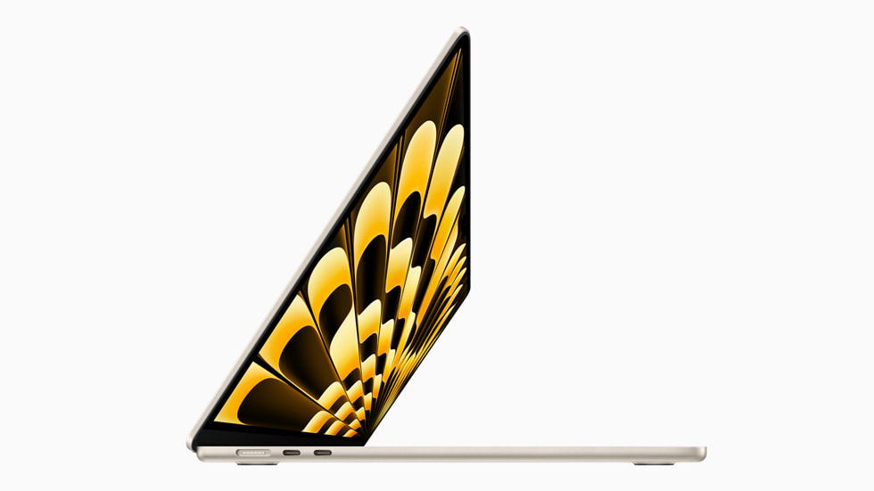 圖片顯示新款 15 吋 MacBook Air。