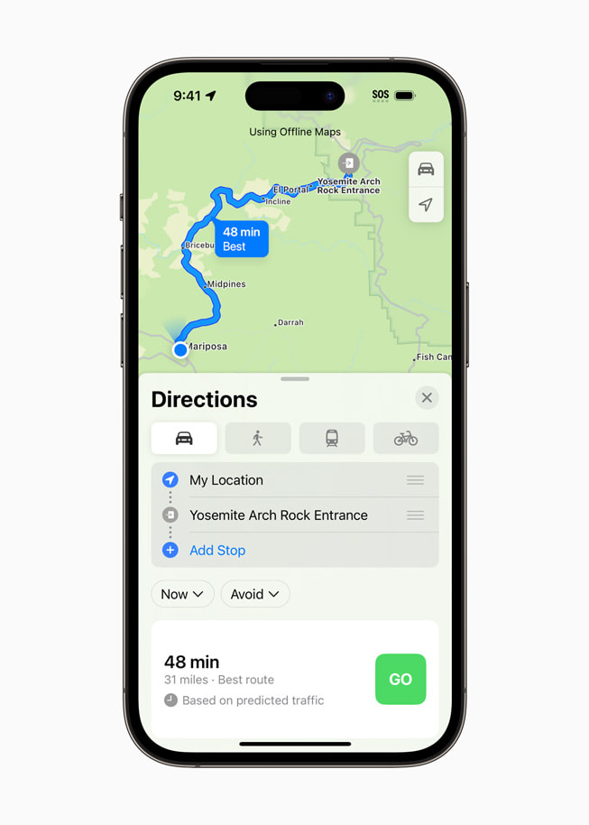 iPhone 14 Pro 顯示離線地圖，包括前往 Yosemite Arch Rock 入口的路線。