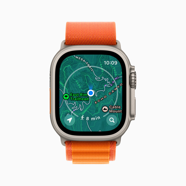 Apple 지도에서 새로운 지형도를 보여주는 Apple Watch Ultra.