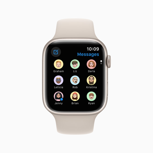 Apple Watch Series 8 mostra l'app Messaggi.