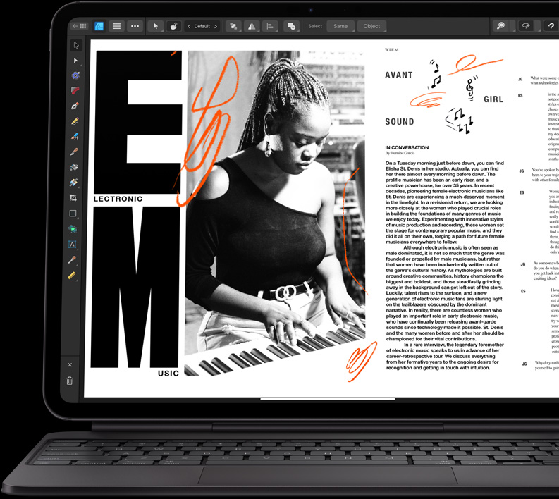 Ar Magic Keyboard savienots, horizontāli novietots iPad Pro, kura ekrānā redzams un tiek rediģēts raksts
