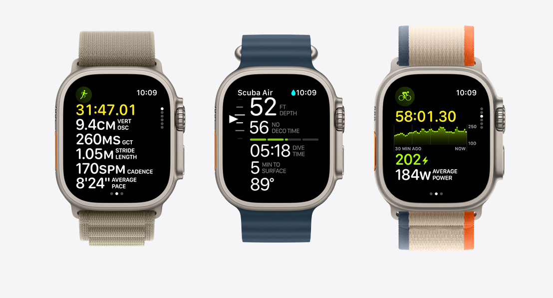 Trīs Apple Watch Ultra 2. Pirmajā attēloti skriešanas treniņa dati. Otrajā attēloti niršanas dati aplikācijā Oceanic+. Trešajā attēloti riteņbraukšanas treniņa dati.