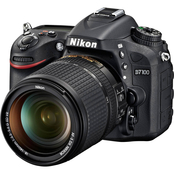 Nikon D7100 24.1MP DSLR Camera with 18-140mm Lens