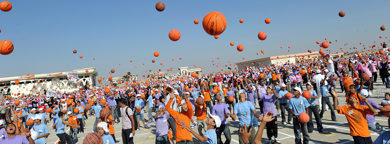 UNRWA Campers Attempt Guinness Record for Biggest Basketball Bounce